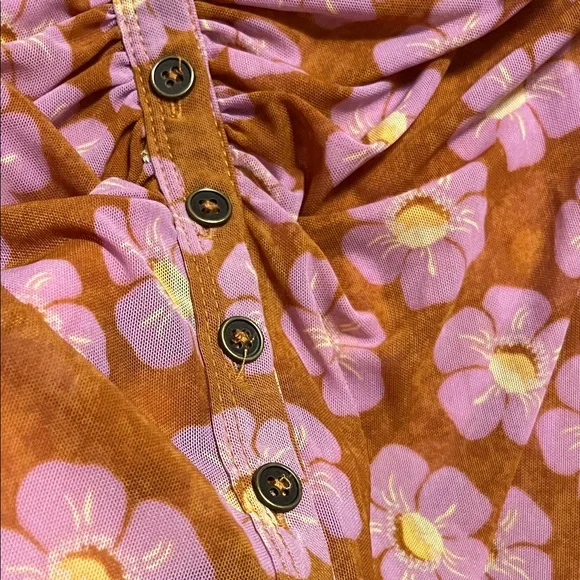 Free People Floral Button-Up Top in Pink and Orange - Picture 6 of 8